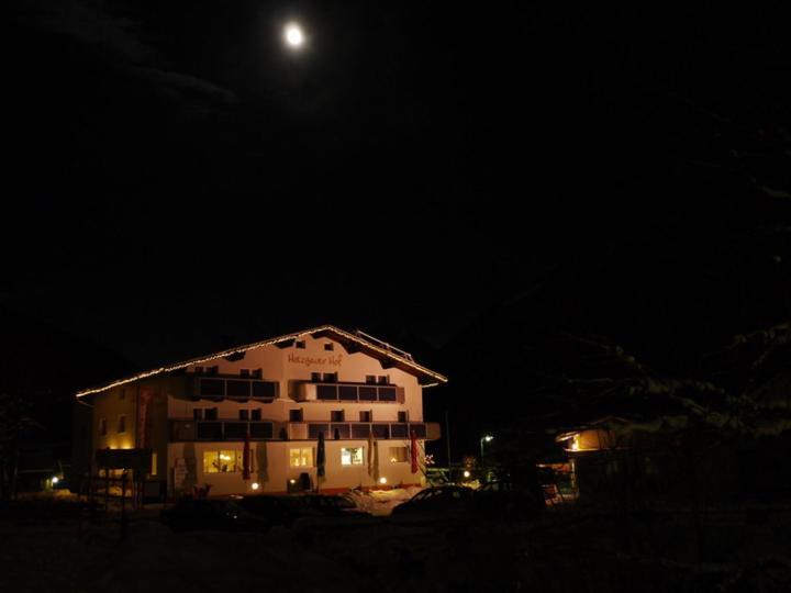 Holzgauerhof Bed & Breakfast Exterior photo